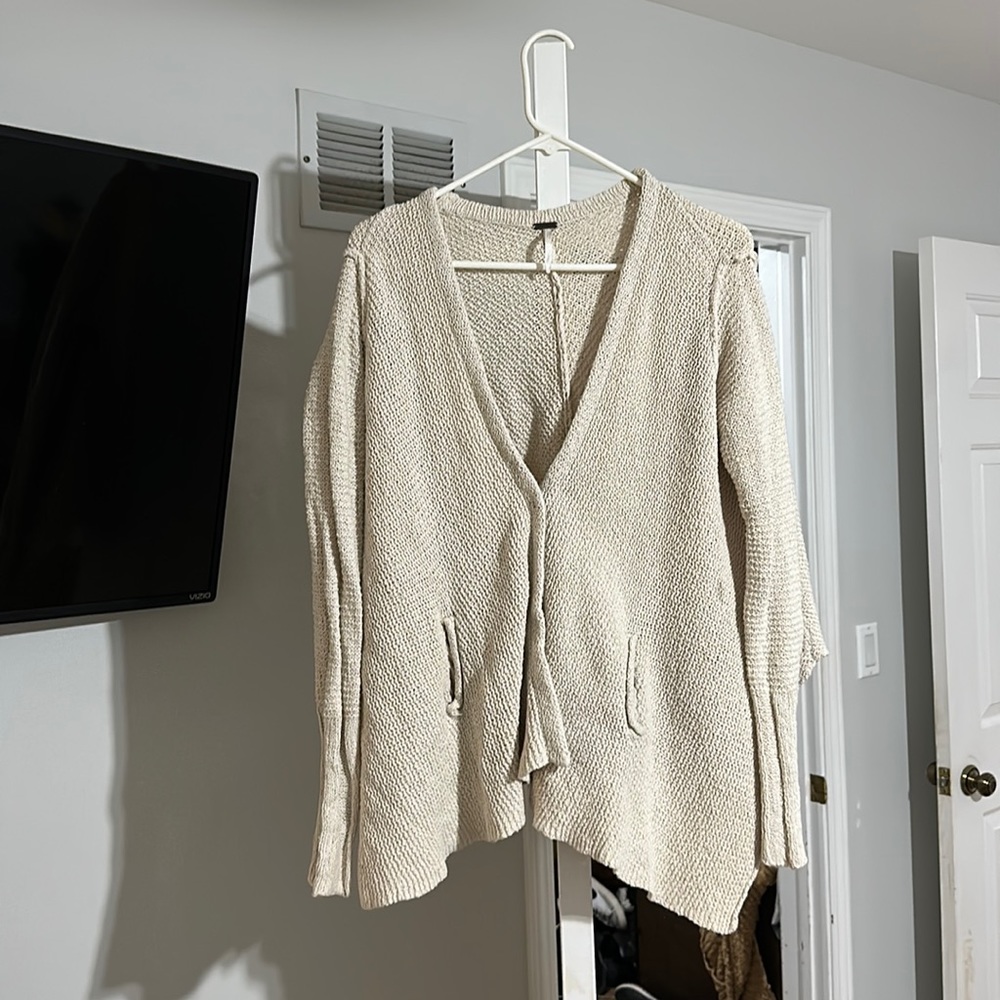 Free people cotton knit cardi with buttons
